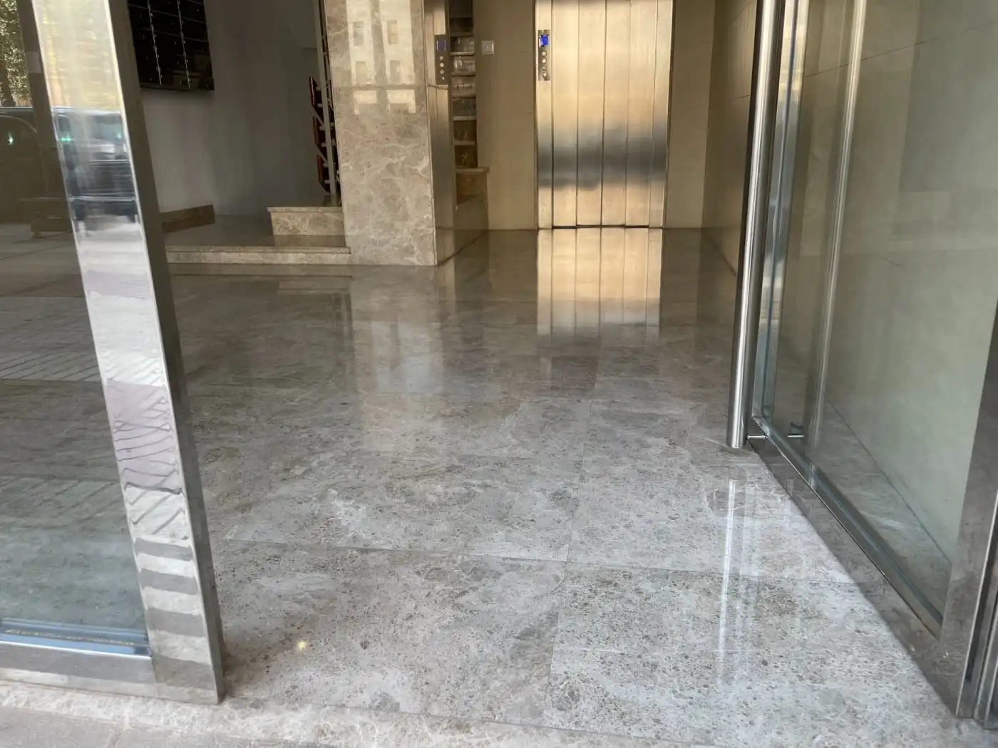 Local comercial de lloguer a Casc Urbà, imagen 4