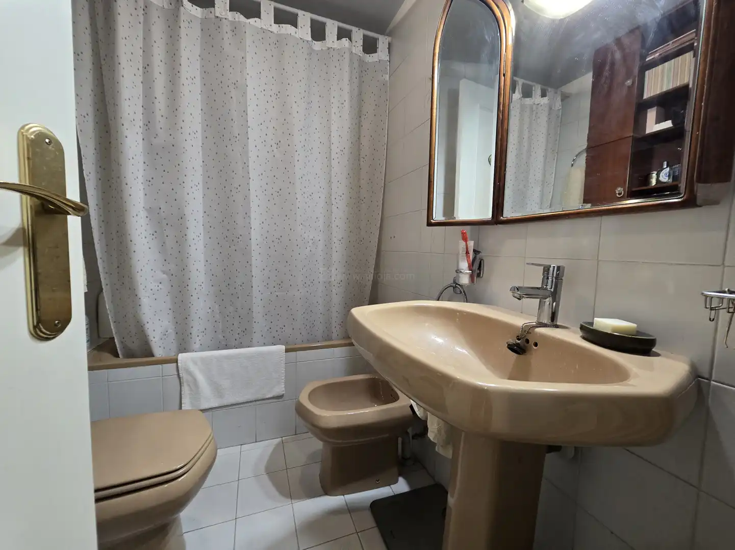 Badezimmer von Wohnung zum Verkauf in  Logroño mit Heizung, Parkett und Abstellraum