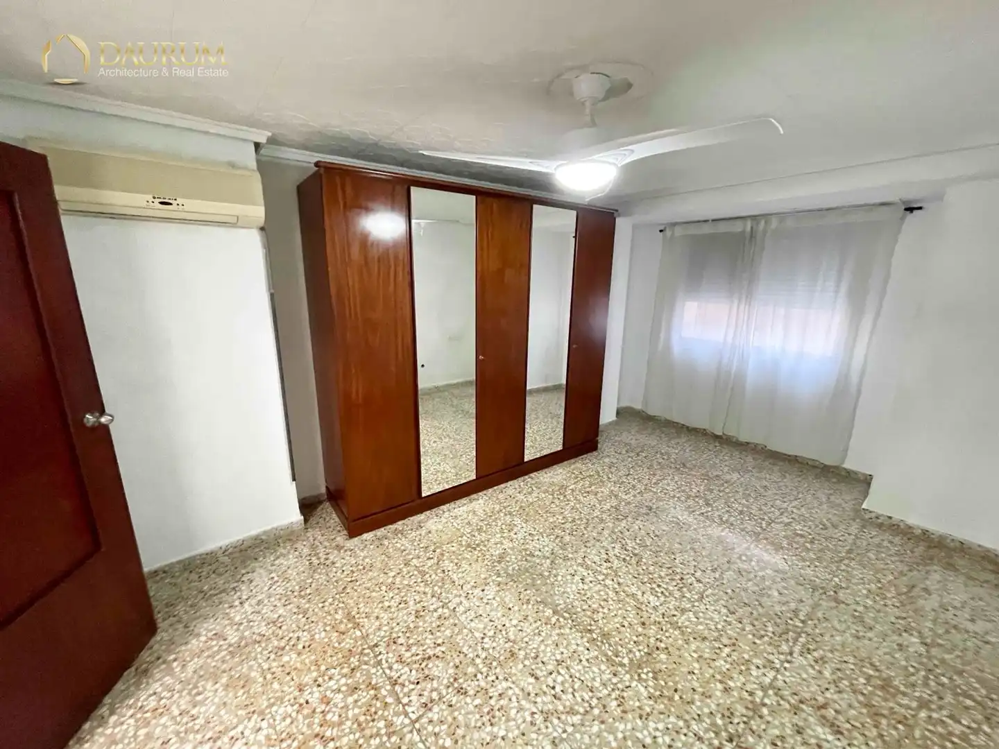 Habitación de Piso en venta en Manises con Aire acondicionado, Terraza y Amueblado
