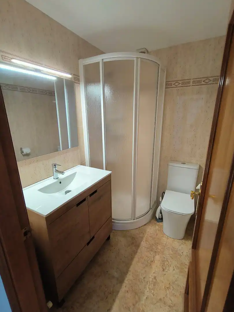 Bathroom of Houses for sale in Roda de Berà, Tarragona