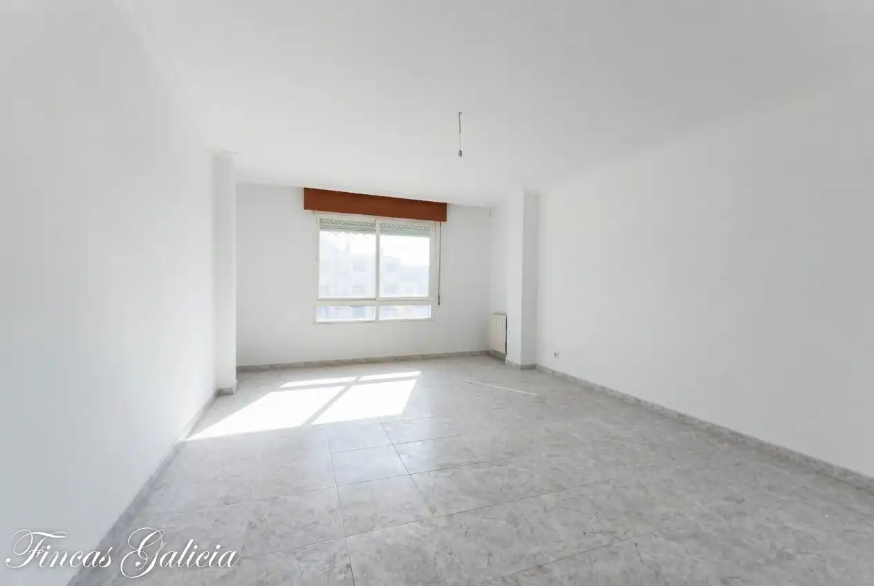 Piso con ascensor en venta en Rúa Espido, imagen 6