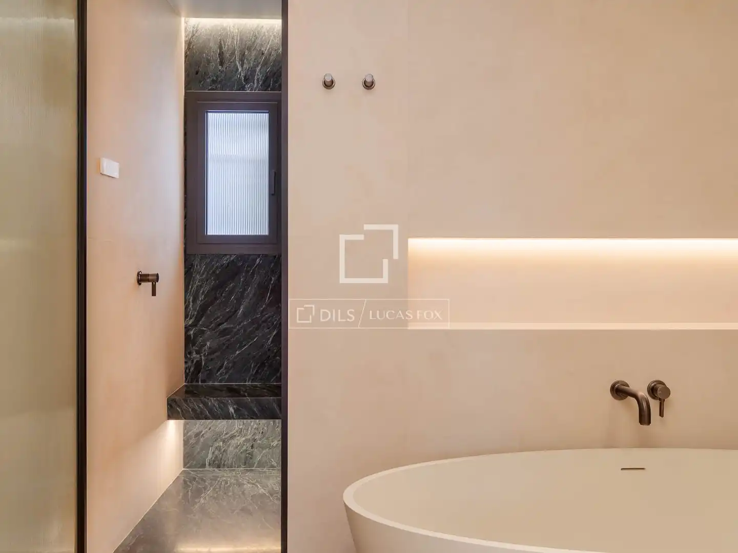 Baño de Piso en venta en Barcelona con Aire acondicionado, Amueblado y Balcón