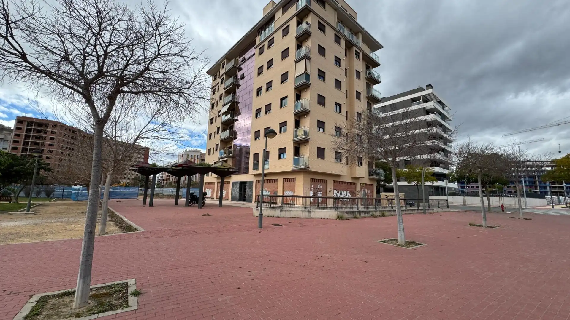 Gewerbefläche zur Miete in Avenida Academia de Infanteria, imagen 3