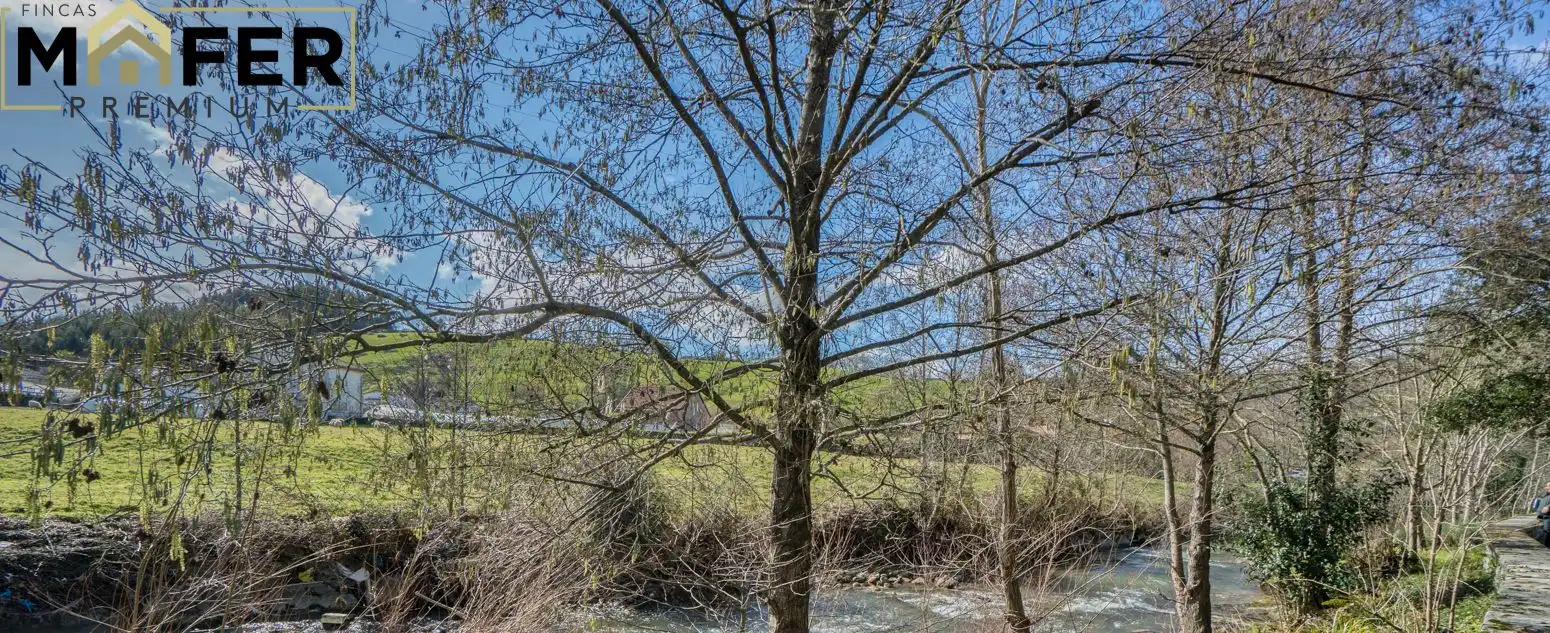 Außenansicht von Haus oder Chalet zum Verkauf in Ampuero mit Heizung, Privatgarten und Parkett