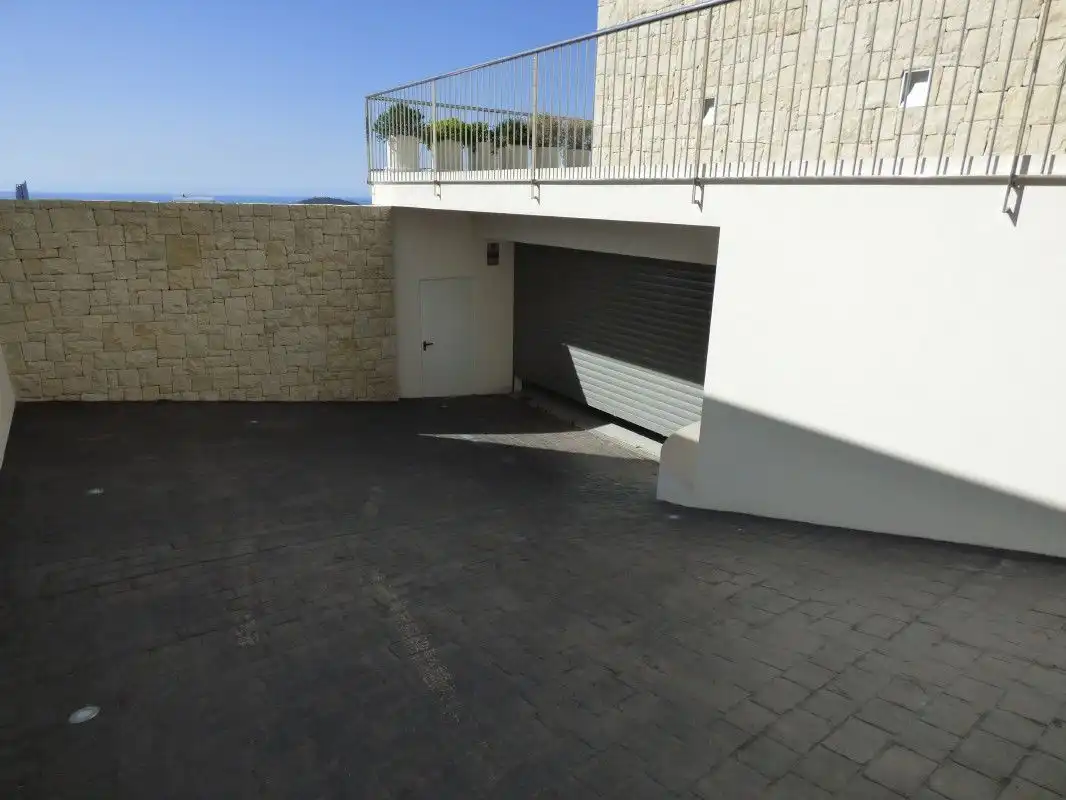 Villa con piscina in vendita a Golf Bahía, imagen 33