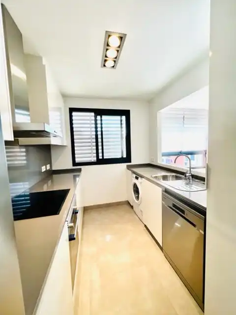 Appartamento con piscina in vendita a Calle Poeta Muñoz San Román, imagen 27