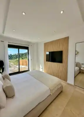 Bedroom of Flat for sale in Selwo