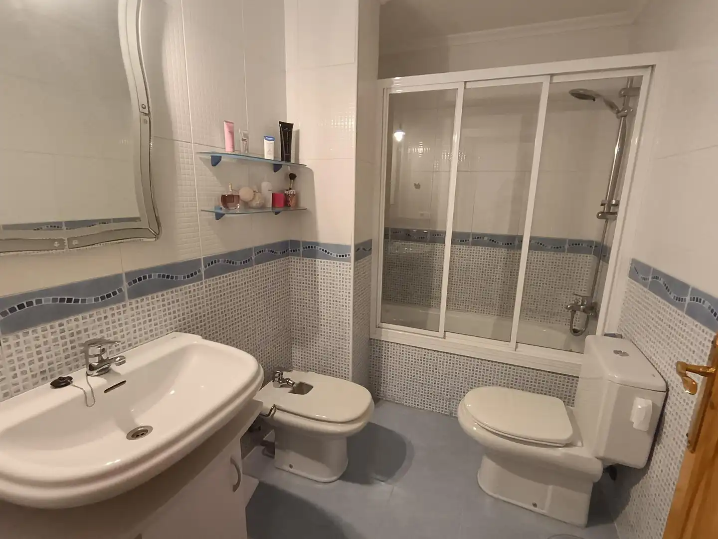 Baño de Piso en venta en Puertollano con Aire acondicionado, Calefacción y Amueblado