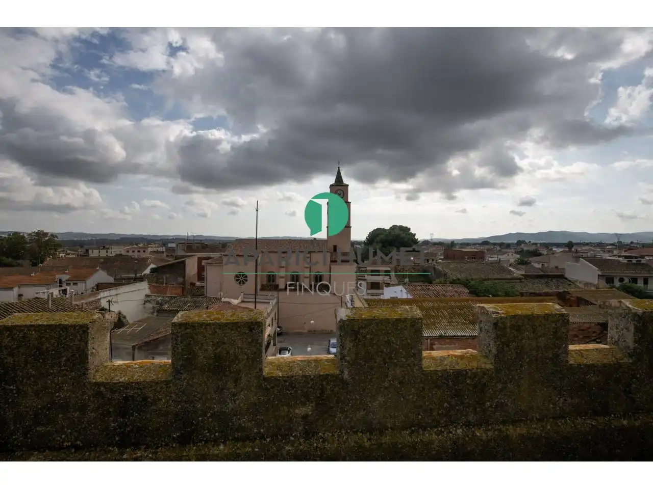 Vista exterior de Edificio en venta en Vilafranca del Penedès