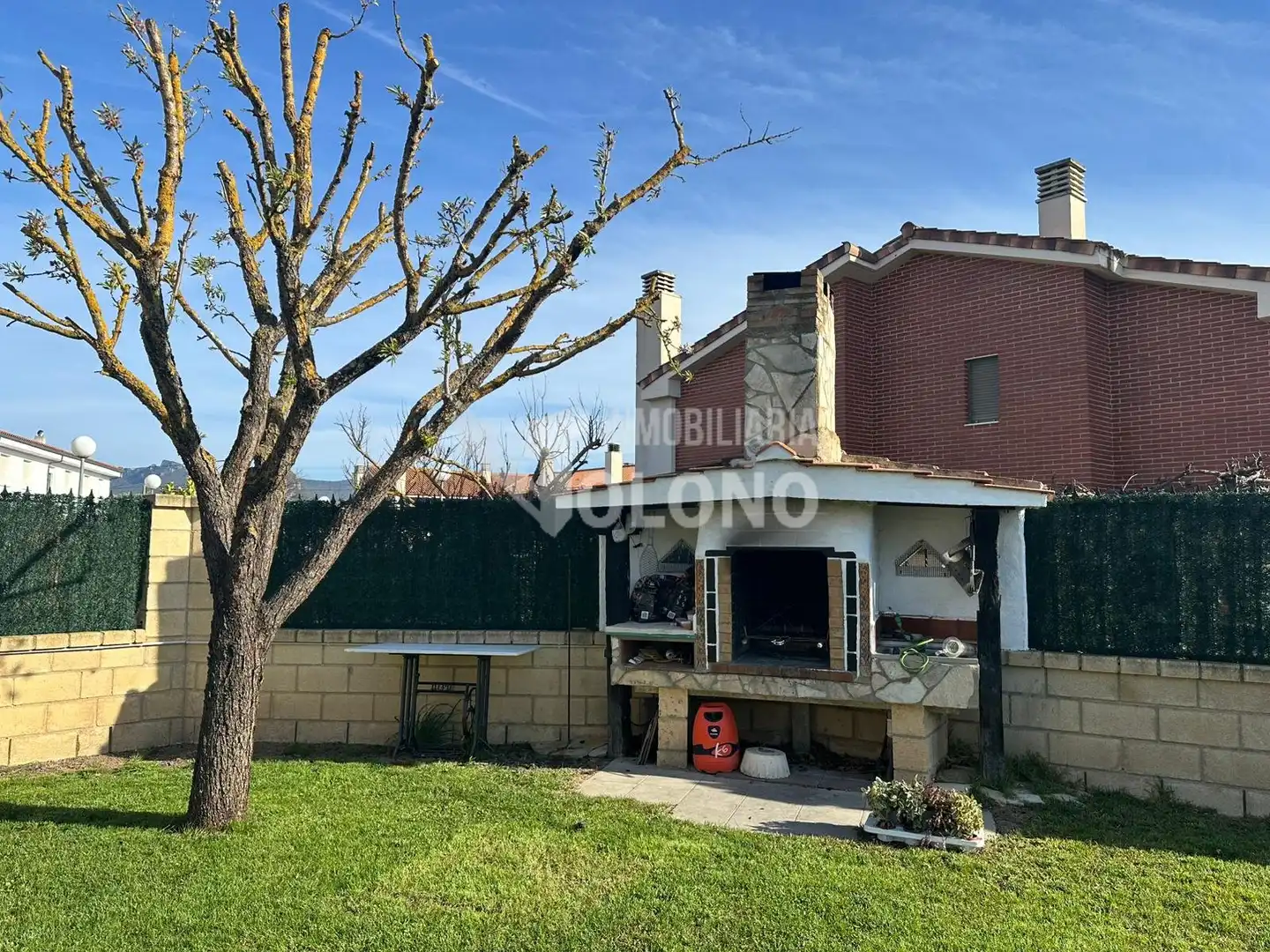 Houses for sale in Anguciana  with Heating, Private garden and Parquet flooring