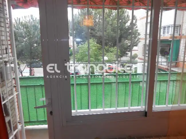 Terrassa de Pis de lloguer en Madrid amb Terrassa, Moblat i Rentadora