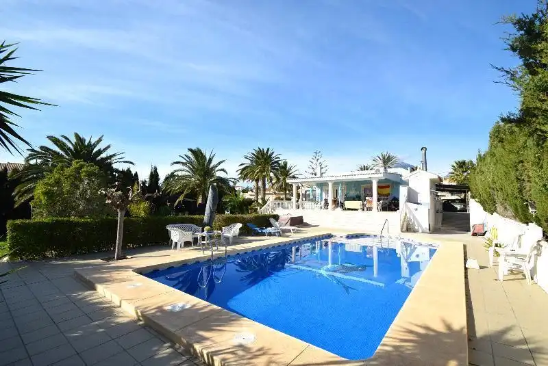 Piscina de Casa o chalet en venta en La Nucia con Aire acondicionado, Calefacción y Trastero