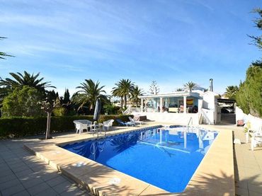 Villa con piscina in vendita a Coloma