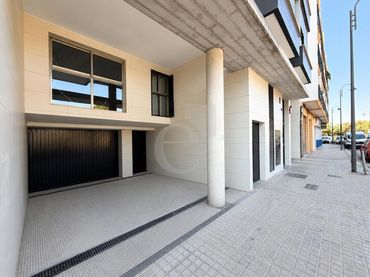 Local comercial en alquiler en Madrid 61