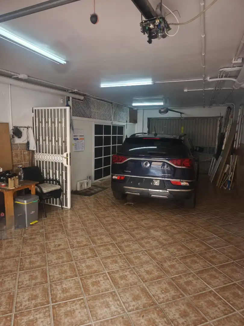 Parking de Casa adosada en venta en Melilla con Aire acondicionado, Terraza y Trastero