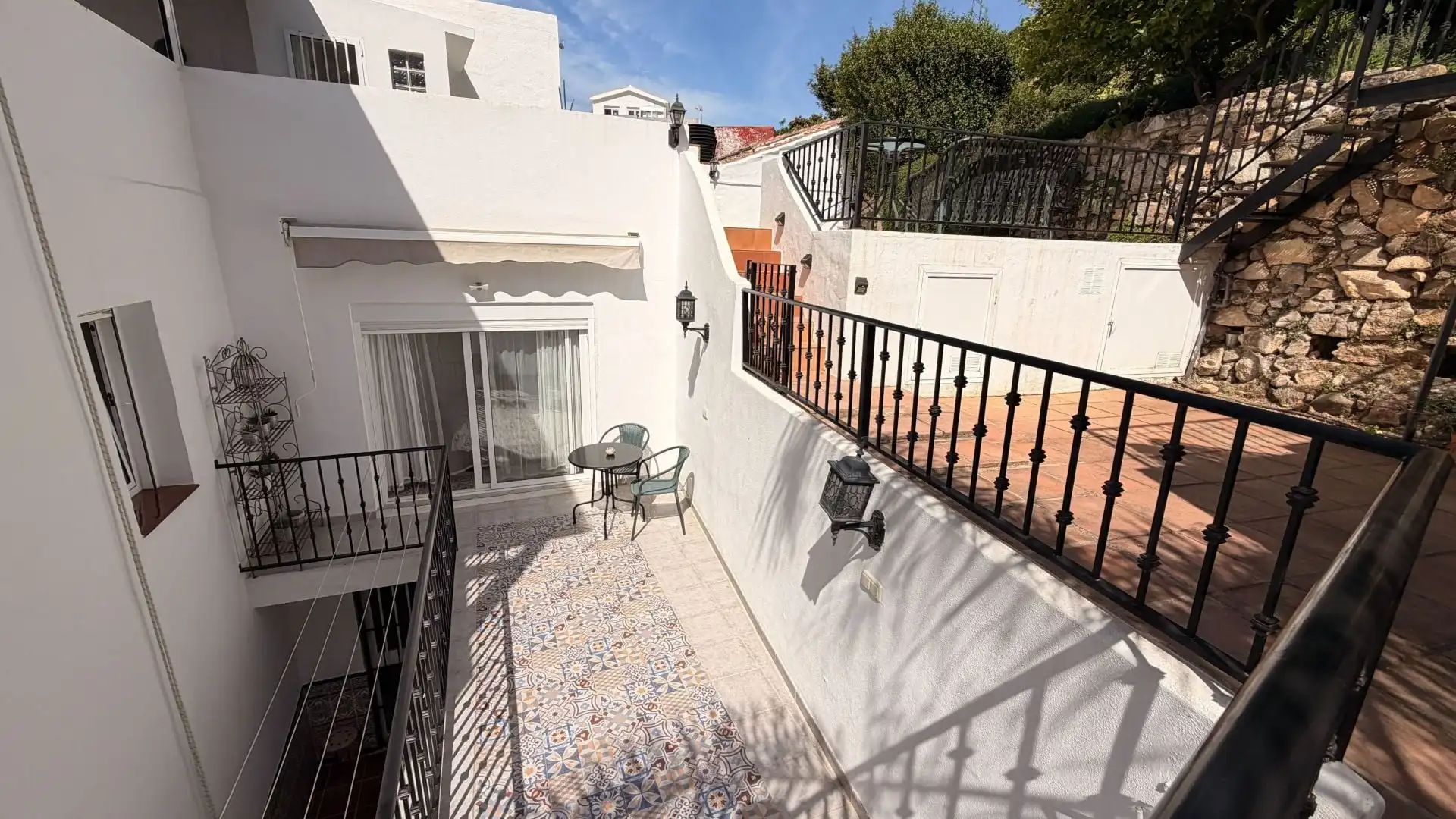 Terrassa de Casa adosada en venda en Alhaurín El Grande amb Aire condicionat i Piscina