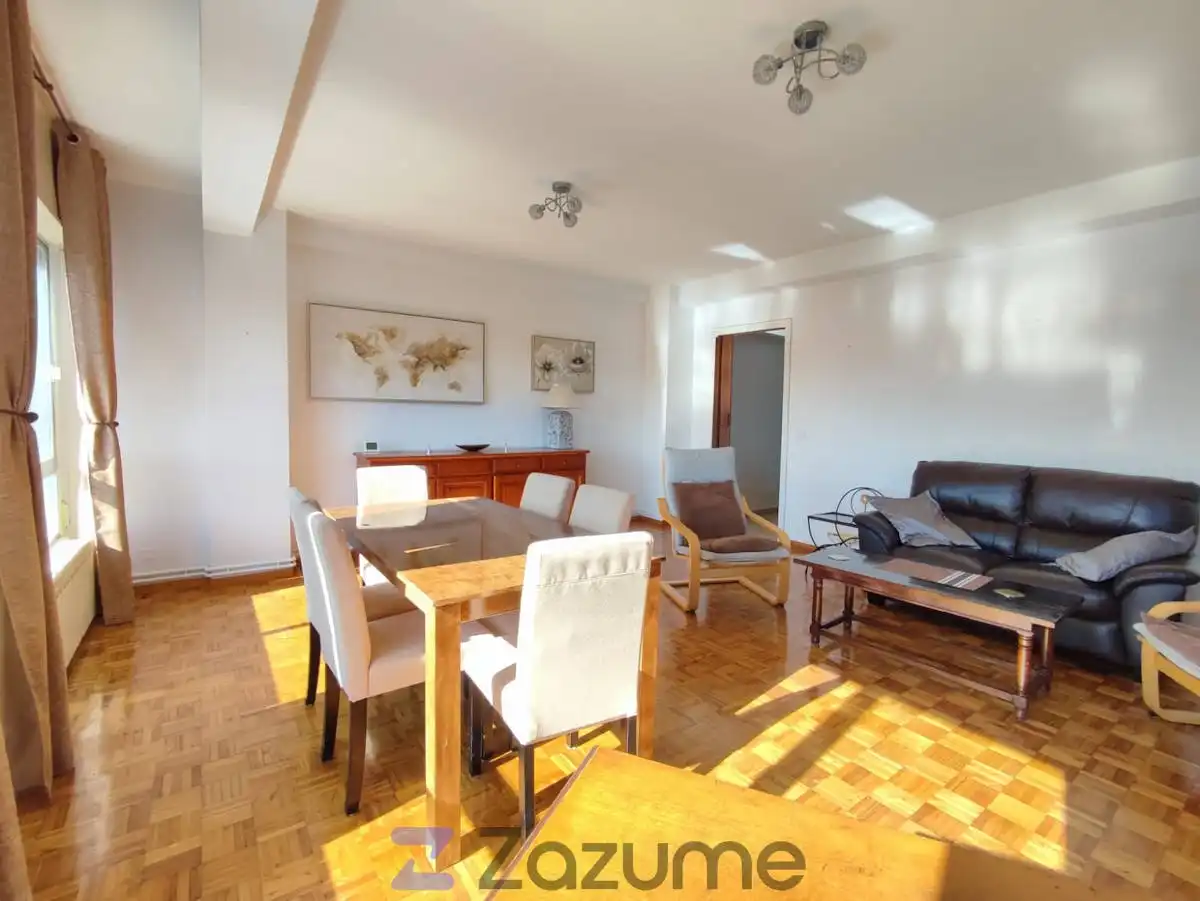 Wohnung zur Miete in C. Padre Feijoo, Caranza