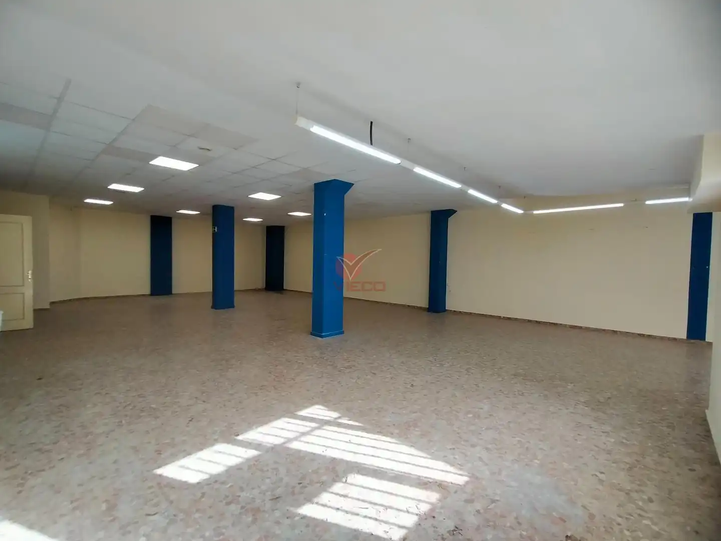 Local comercial en venda a ERAS DEL TIO CAÑAMON, imagen 3