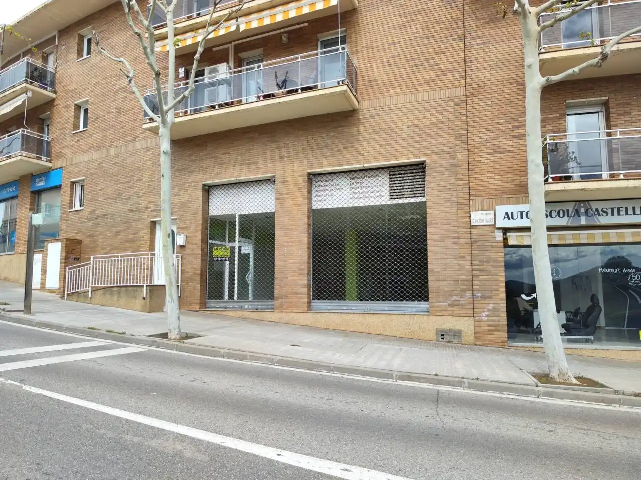 Business premises for sale in Avenida Gaudí, imagen 2