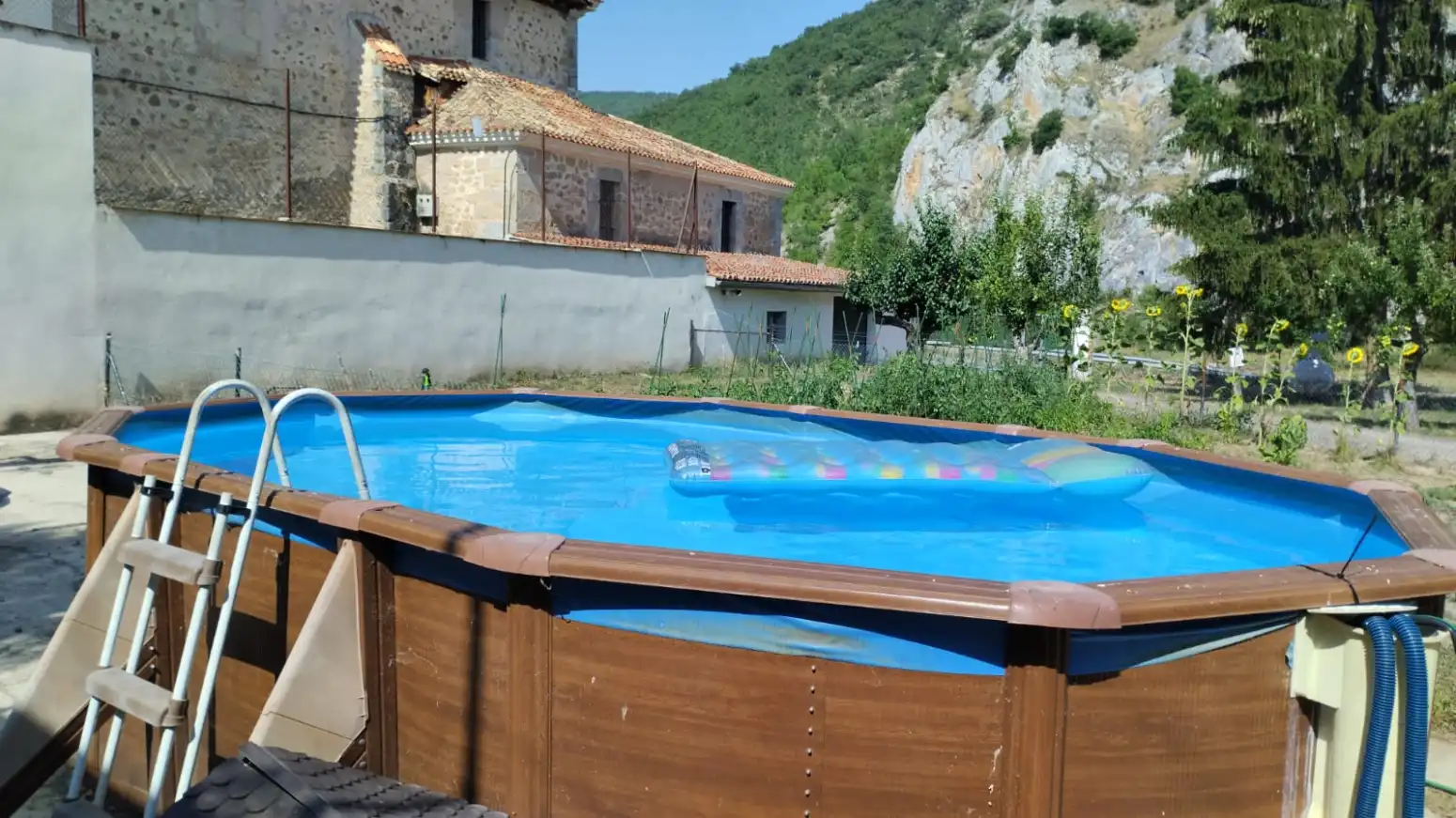 Piscina de Casa o chalet en venta en Pradillo con Calefacción, Jardín privado y Terraza