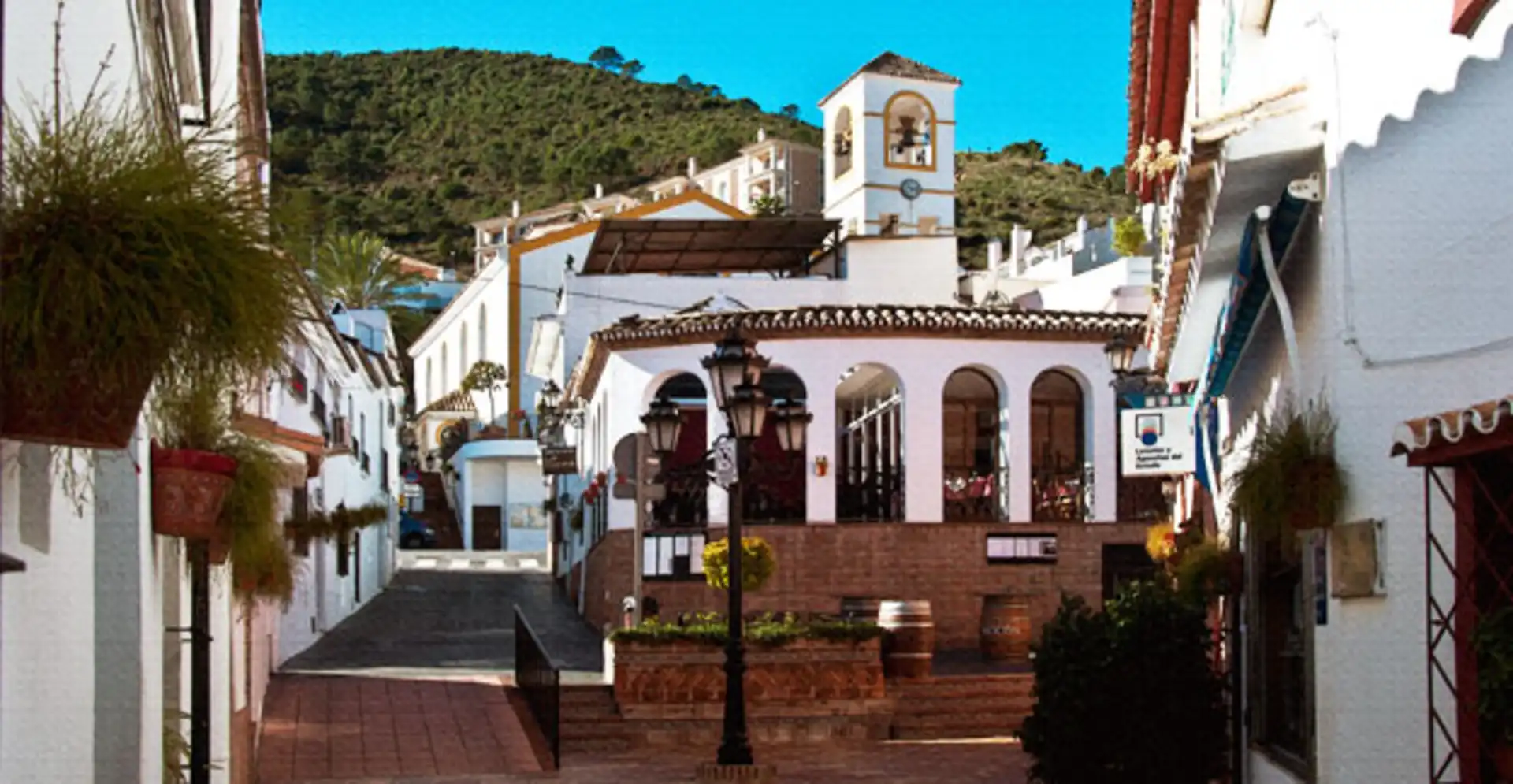 Vista exterior de Dúplex en venda en Benahavís amb Aire condicionat, Calefacció i Parquet