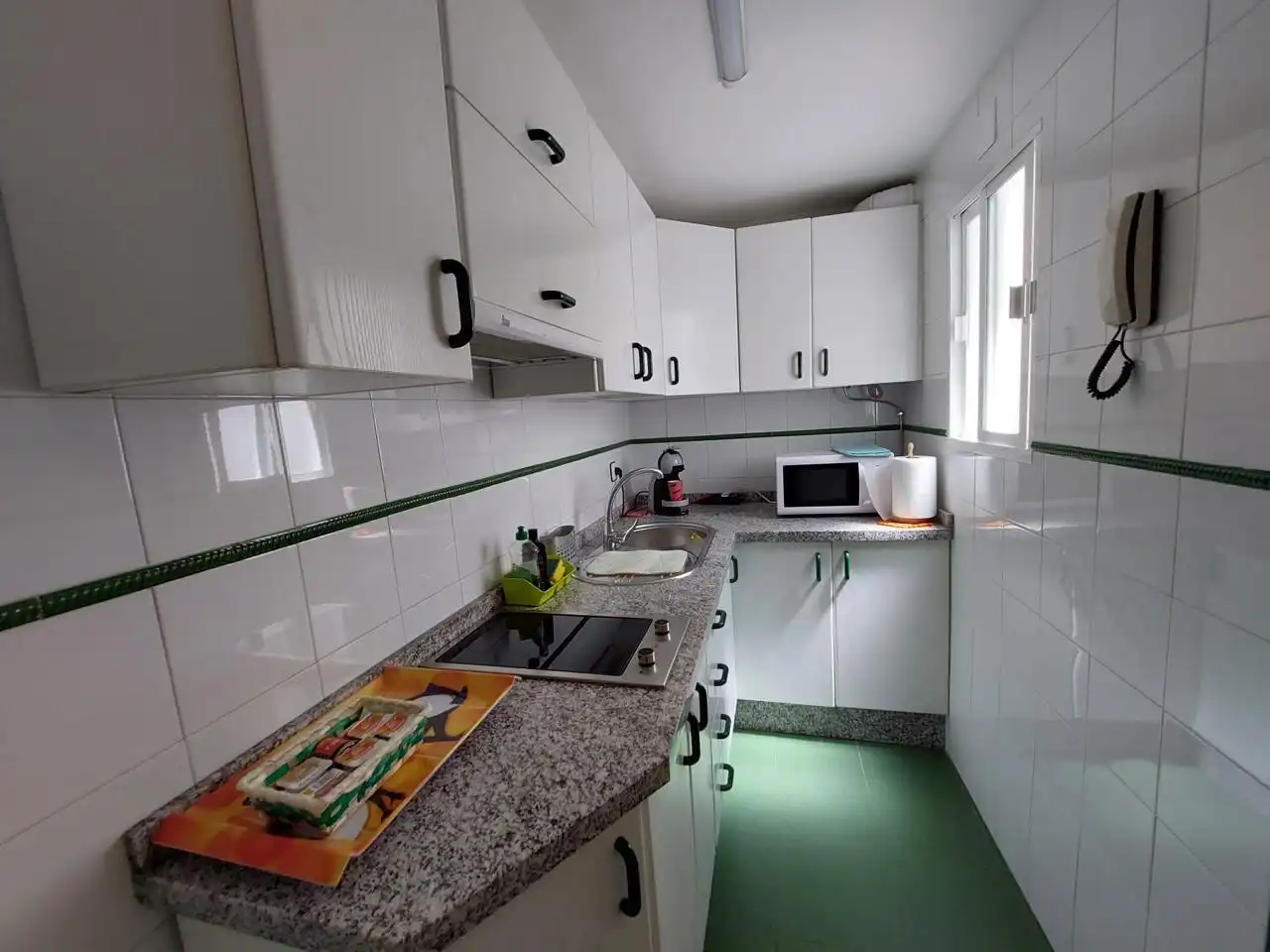 Cuina de Dúplex en venda en Cádiz amb Aire condicionat i Moblat