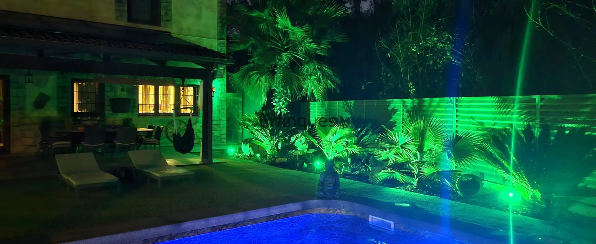Schwimmbecken von Haus oder Chalet zum Verkauf in Rubí mit Klimaanlage, Heizung und Privatgarten
