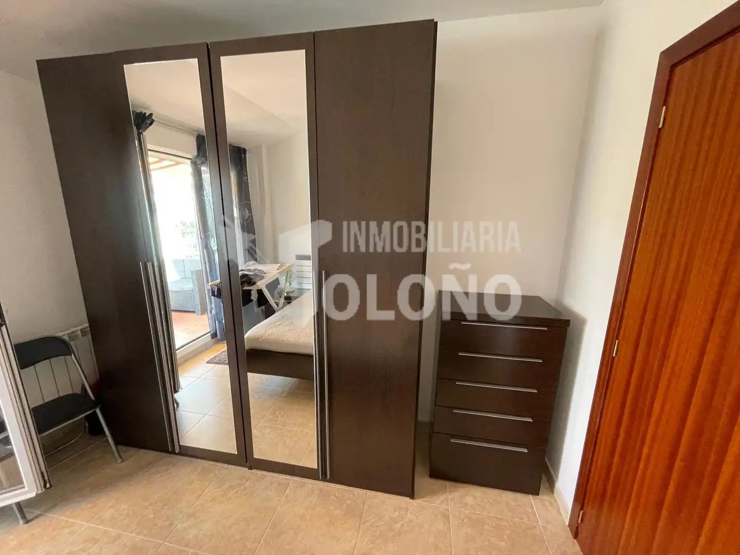 Habitación de Dúplex en venta en Castañares de Rioja con Calefacción, Parquet y Terraza