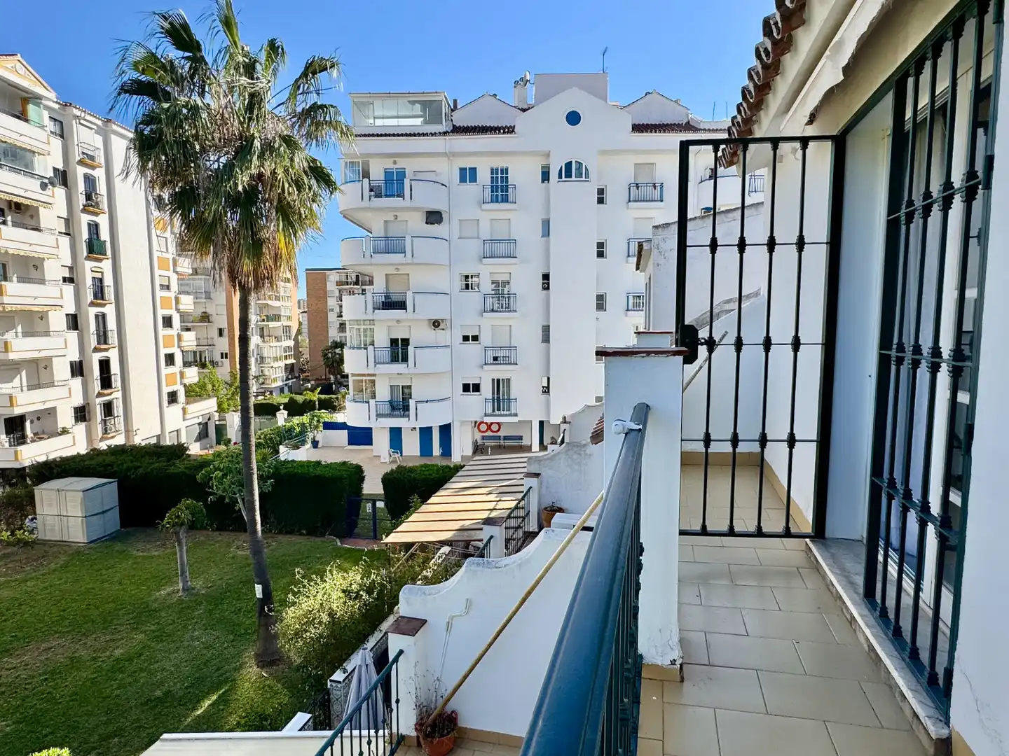 Exterior view of Detached homes for sale in Fuengirola  with Air Conditioner, Heating and Private garden