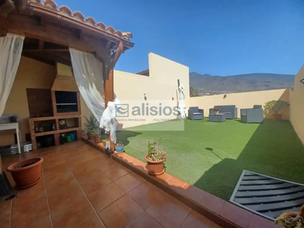 Terraced house for sale in Camino Icerse (Candelaria)