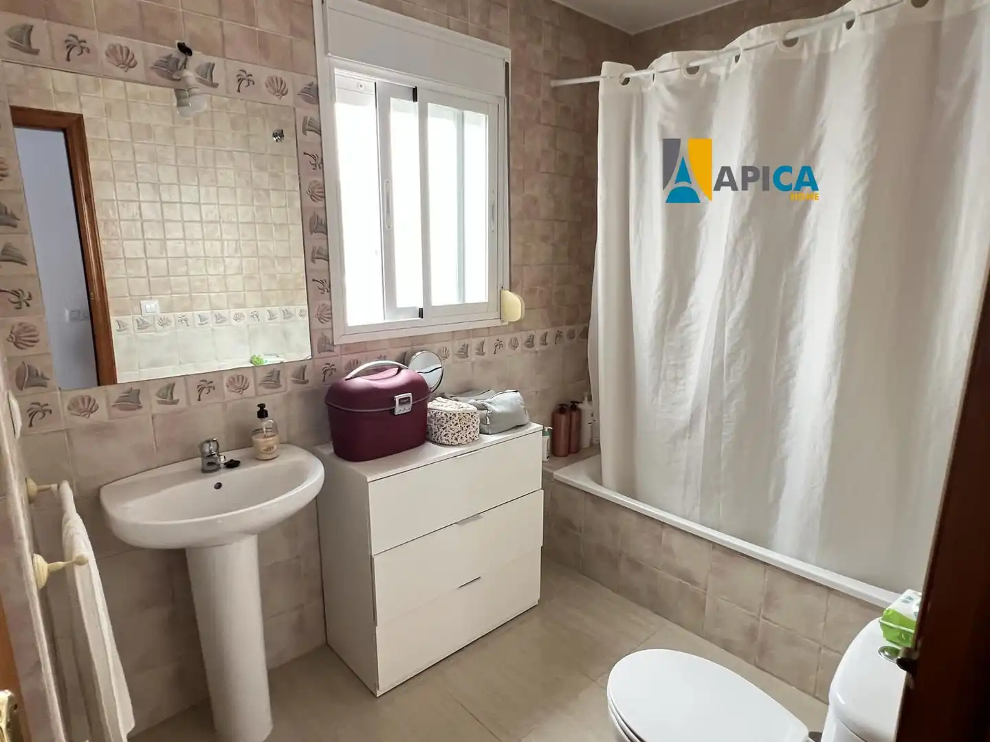 Bathroom of Flat for sale in Conil de la Frontera  with Air Conditioner and Furnished