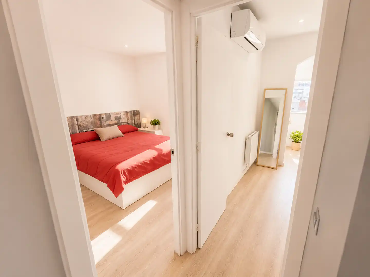 Bedroom of Duplexes for sale in Santa Coloma de Gramenet  with Air Conditioner, Heating and Parquet flooring
