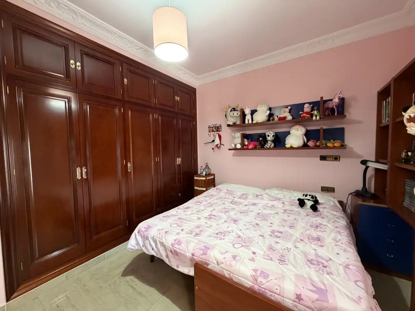 Dormitori de Casa o xalet en venda en Bormujos amb Aire condicionat, Jardí privat i Terrassa