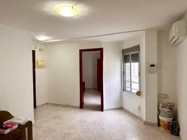 Flat for sale in Valencia  with Air Conditioner