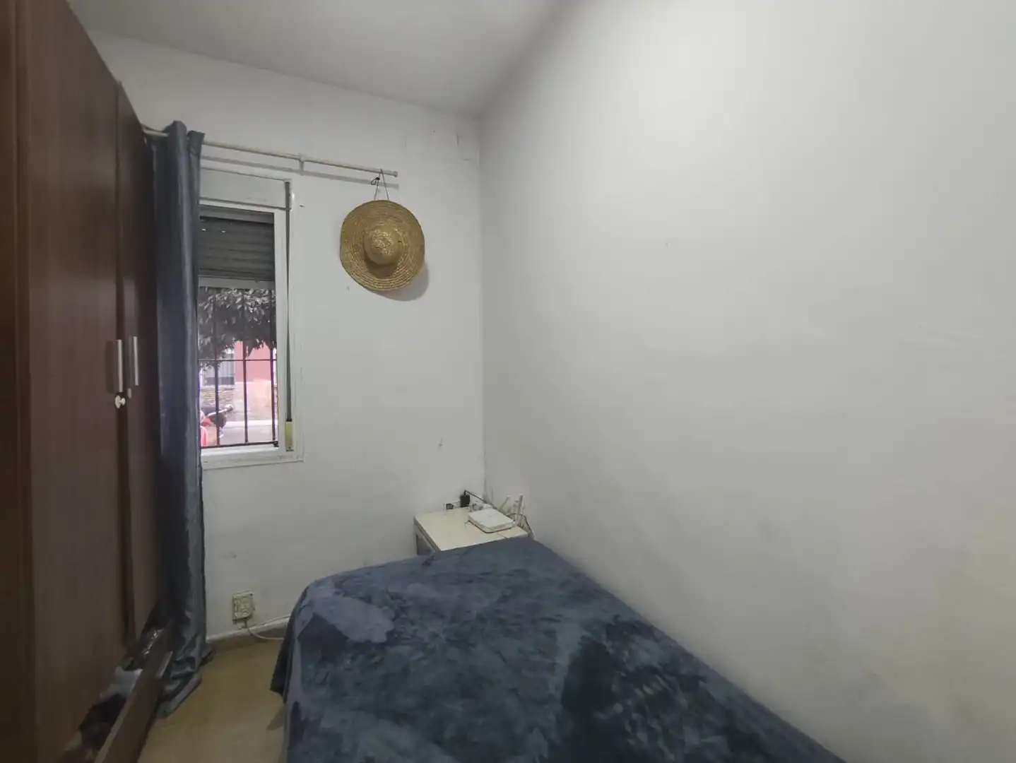 Bedroom of Flat for sale in Sevilla  with Air Conditioner and Furnished