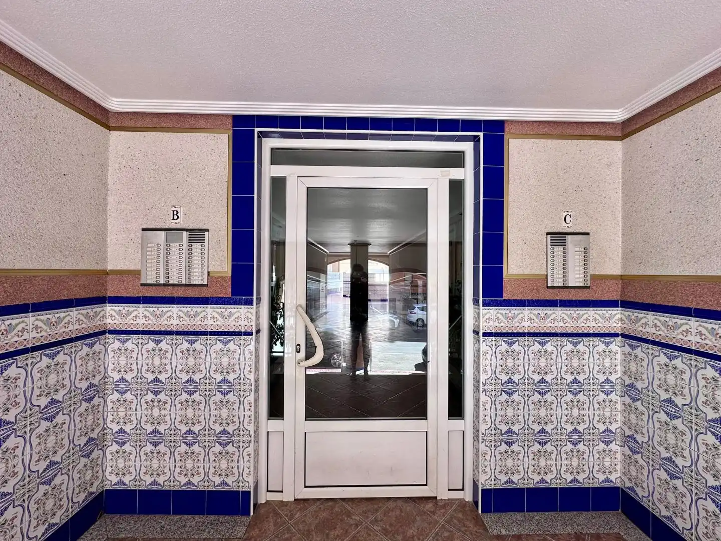 Flat for sale in Torrevieja  with Air Conditioner and Balcony