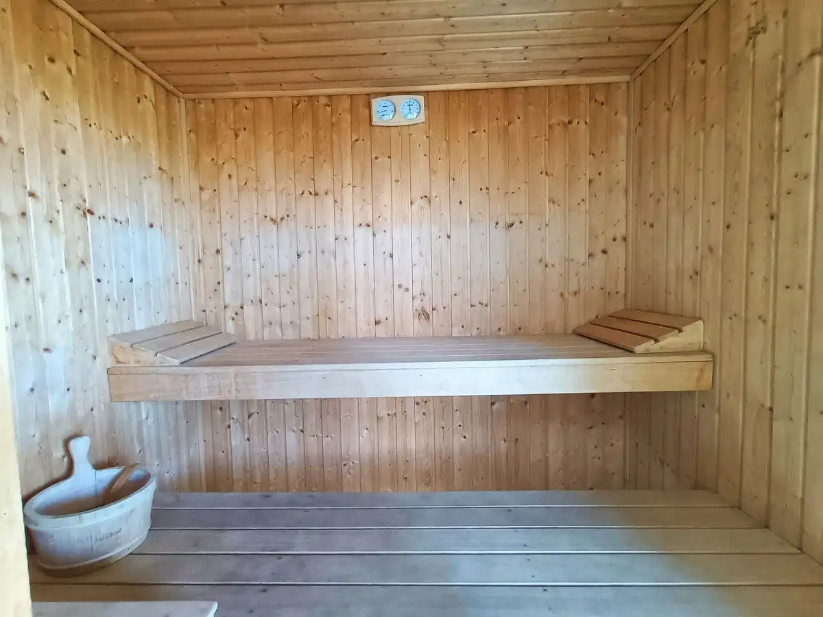 Bedroom of Flat for sale in Estepona  with Air Conditioner, Terrace and Storage room