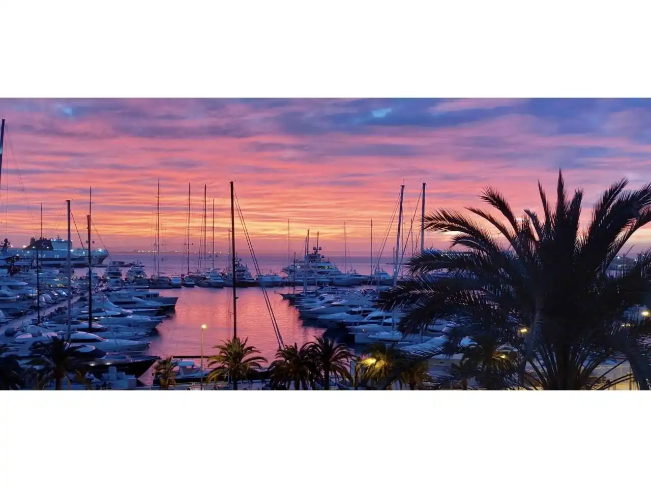 Außenansicht von Wohnung zum Verkauf in  Palma de Mallorca mit Klimaanlage, Heizung und Terrasse