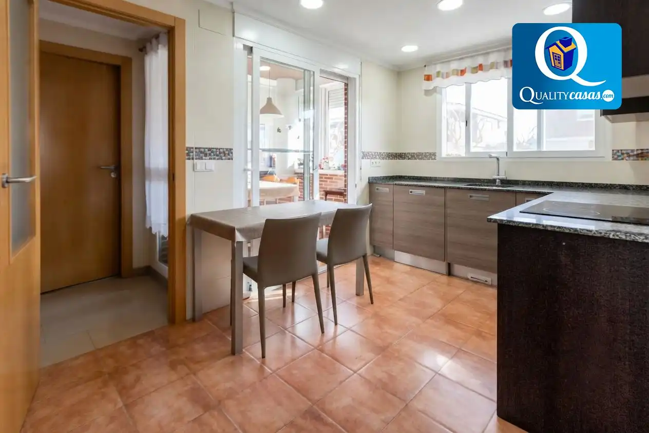 Detached house with pool for sale in Almajada - Ravel, imagen 5