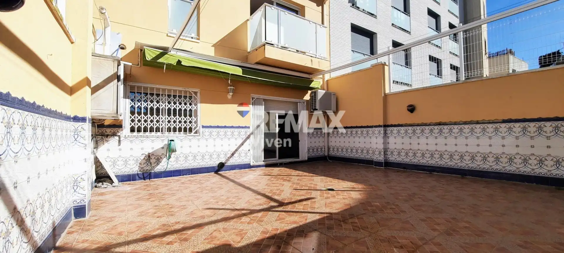 Einfamilien-Reihenhaus zum Verkauf in Calle de Miguel de Unamuno, 15, Les Roquetes