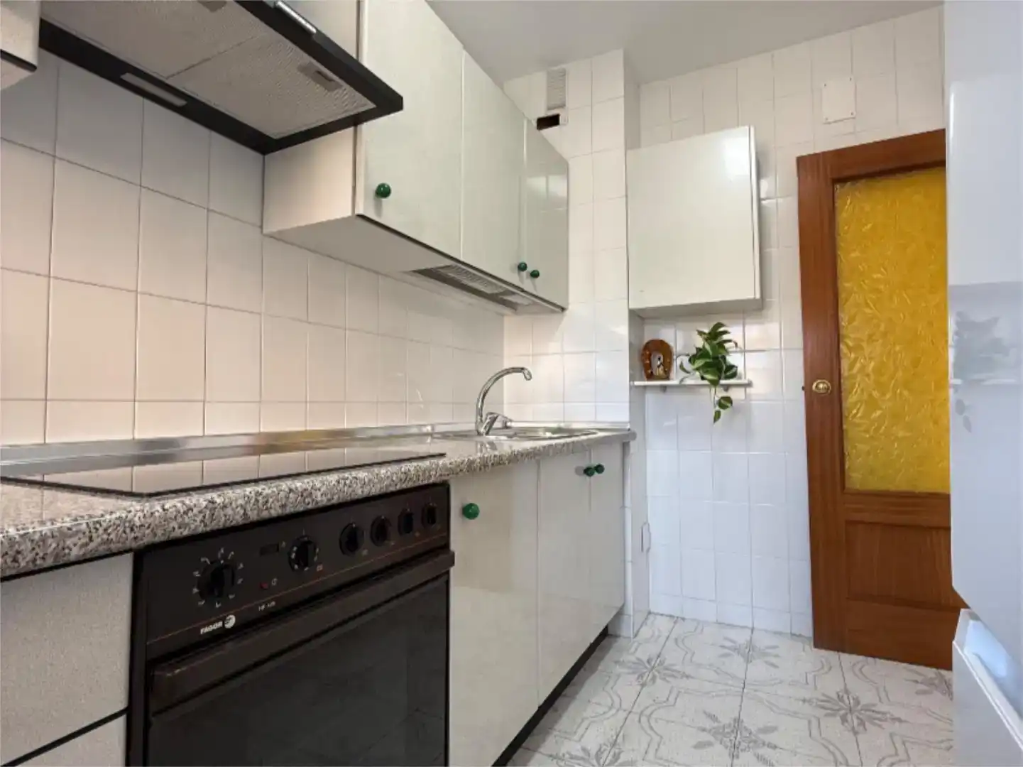 Cocina de Piso para compartir en Linares con Amueblado y Balcón