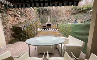 Terrassa de Casa o xalet en venda en Ezcaray amb Calefacció, Jardí privat i Terrassa