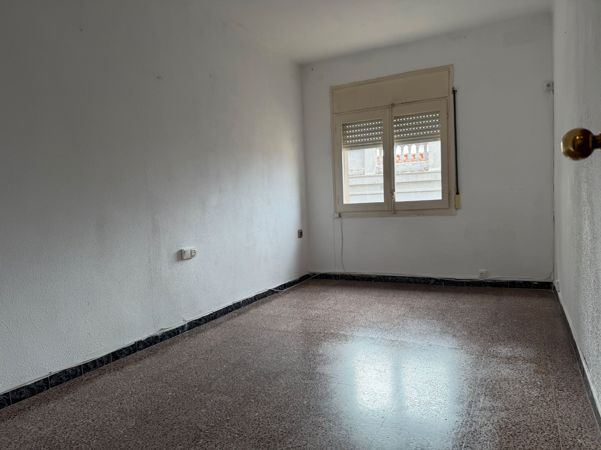 Schlafzimmer von Wohnung zum Verkauf in Badalona mit Balkon