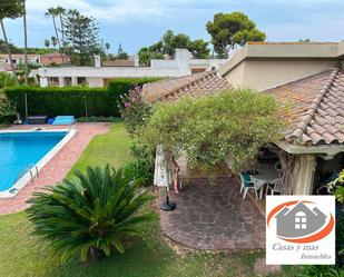 Jardí de Casa o xalet en venda en Castellón de la Plana / Castelló de la Plana amb Calefacció, Terrassa i Piscina