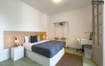 Bedroom of Flat to share in  Barcelona Capital  with Air Conditioner and Terrace