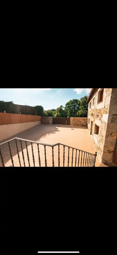 Terrassa de Casa o xalet en venda en A Merca   amb Jardí privat, Terrassa i Moblat