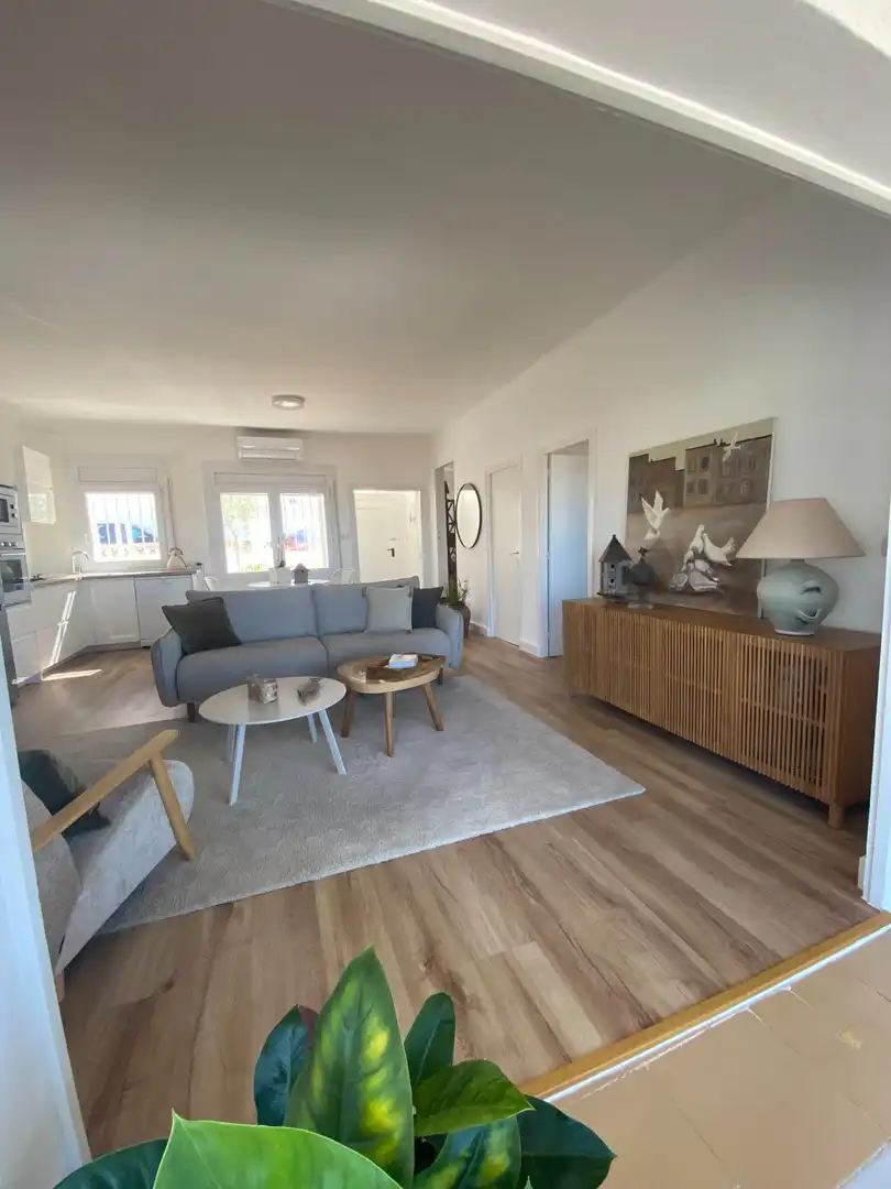 Sala d'estar de Casa o xalet en venda en Roses amb Aire condicionat, Calefacció i Jardí privat