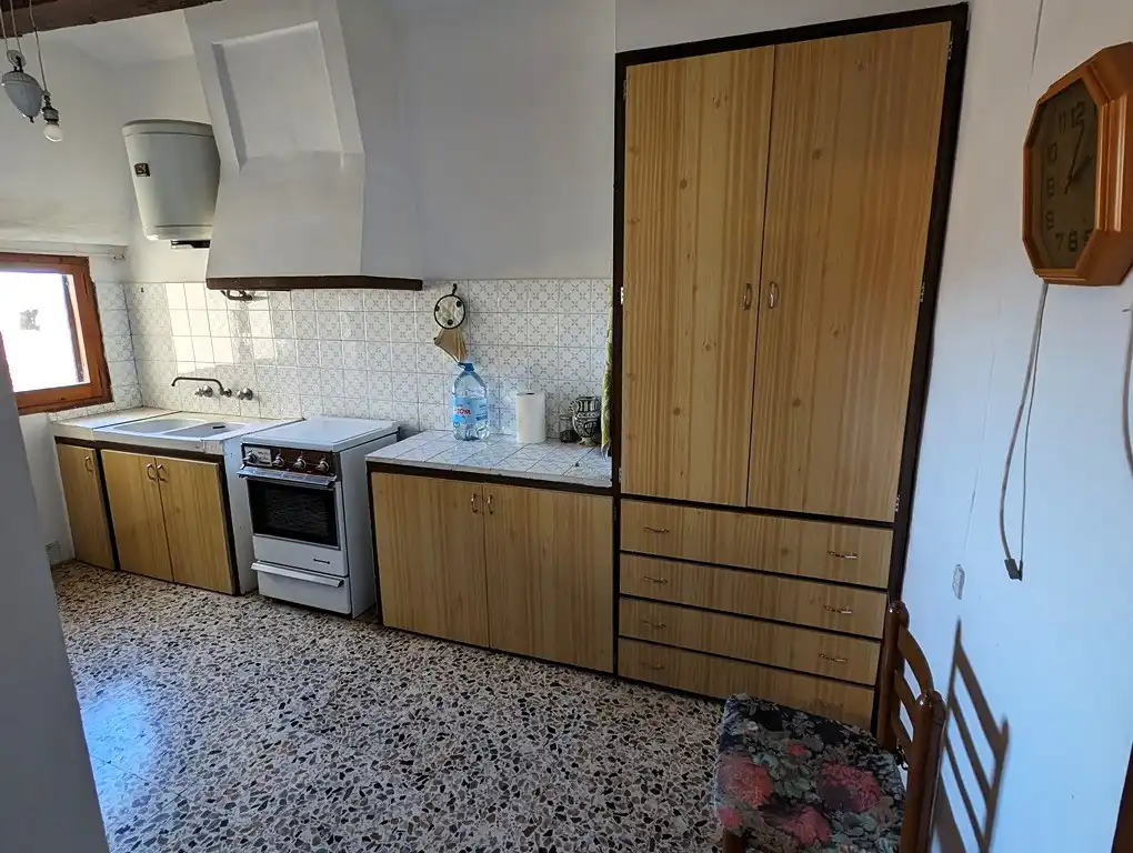 Cuina de Casa o xalet en venda en Horta de Sant Joan amb Jardí privat, Terrassa i Moblat