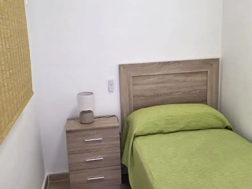 Dormitori de Pis en venda en La Antilla amb Balcó