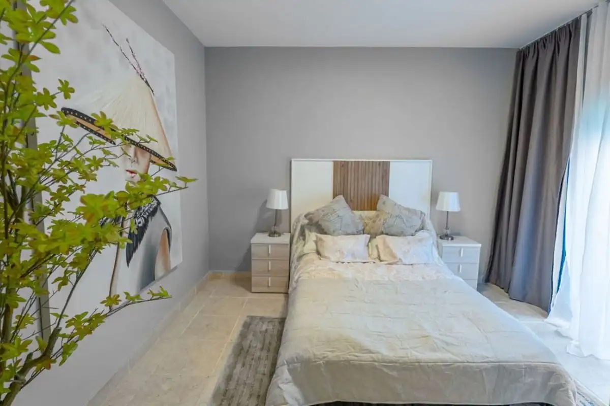 Dormitori de Planta baixa en venda en Estepona amb Jardí privat, Traster i Piscina comunitària
